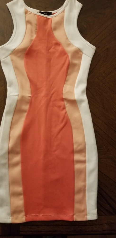 Beautiful Spring/ Summer Dress size: Medium